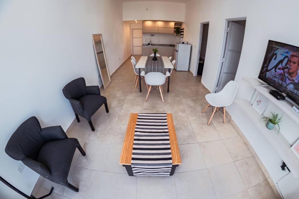 Malvi 4, Comodo, Calido, Confortable Apartamento *